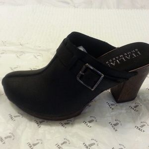 Italian Shoemakers Brand Leather Clogs (Shiloh)